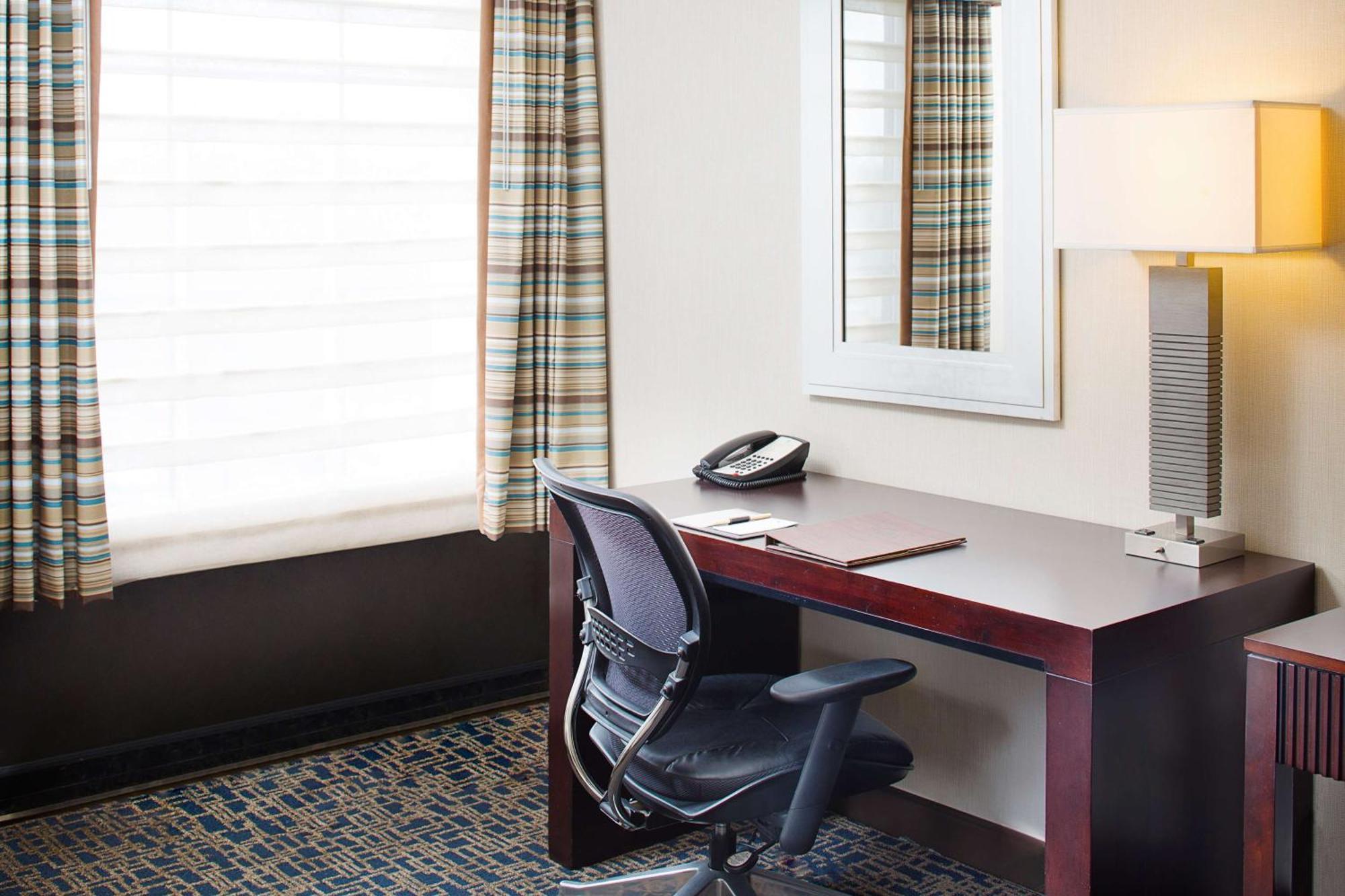 Doubletree By Hilton Baltimore - BWI Airport Linthicum Exterior photo